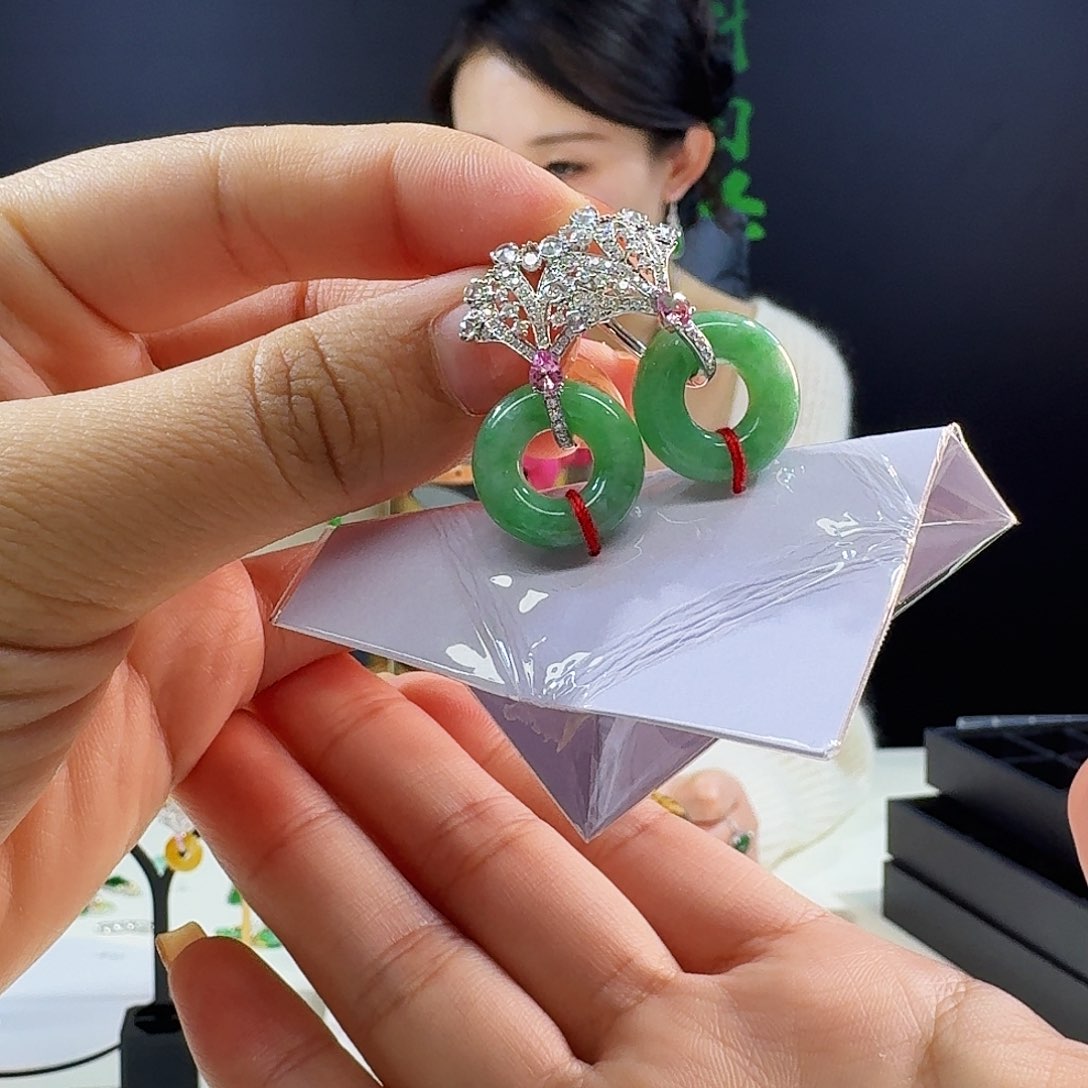 翡翠耳饰18K金镶嵌18k镶嵌