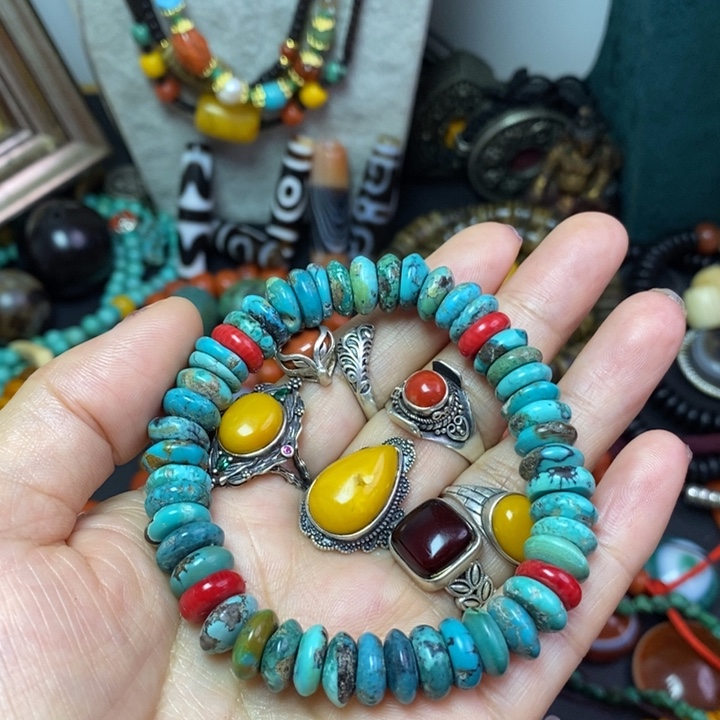 杰***杰泥塑擦擦的吊坠和