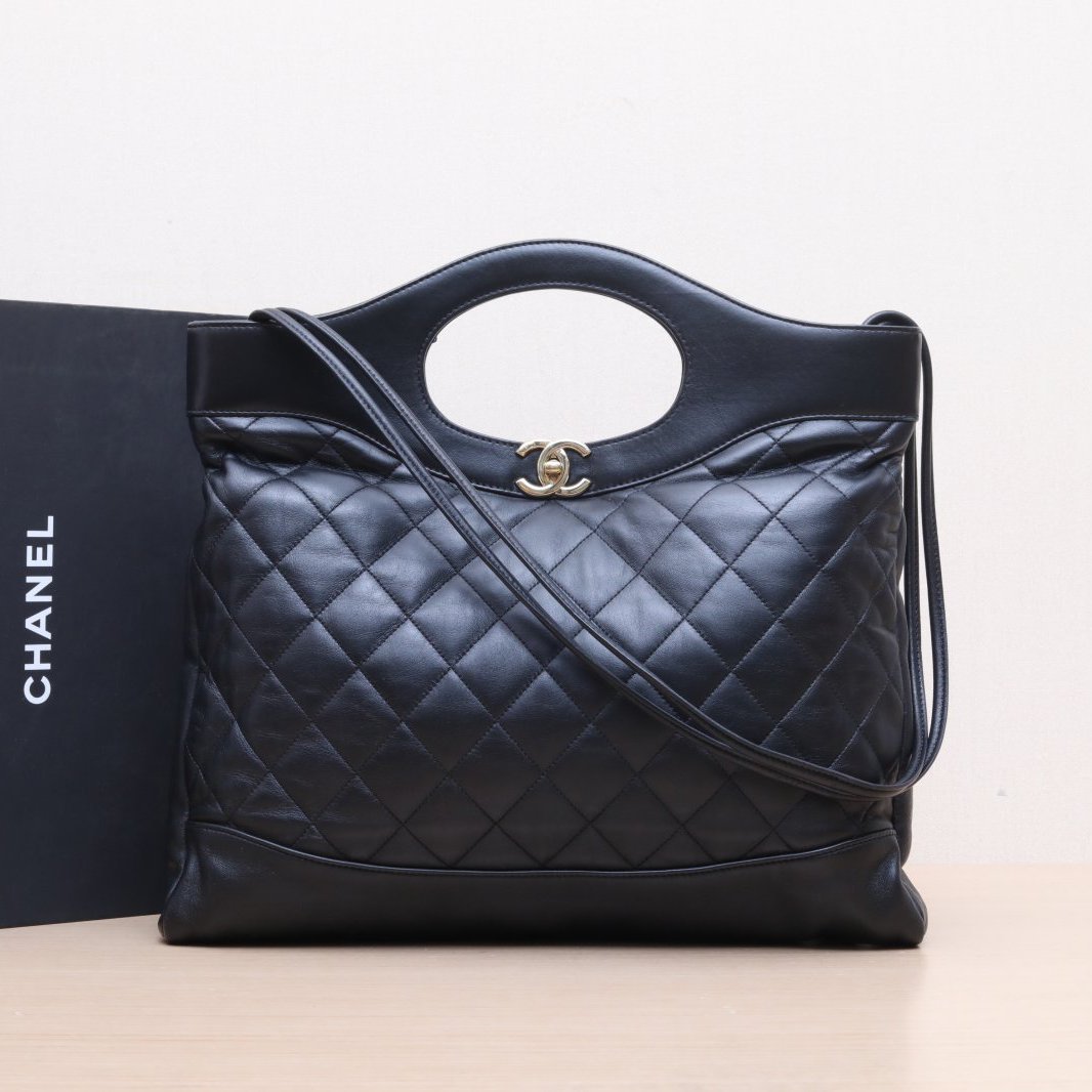 95新 Chanel/香奈儿 小花黑黑 31Bag 大号 横版 皮革S 26开 