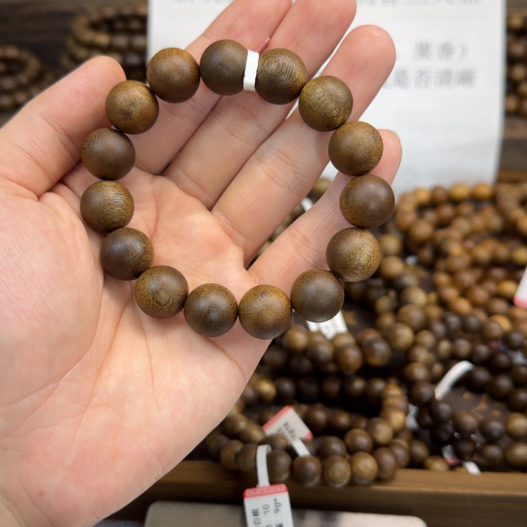 手串沉香14圆珠海南莺歌绿99高货