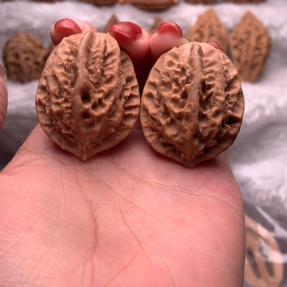 文玩核桃吊坠小武核桃12