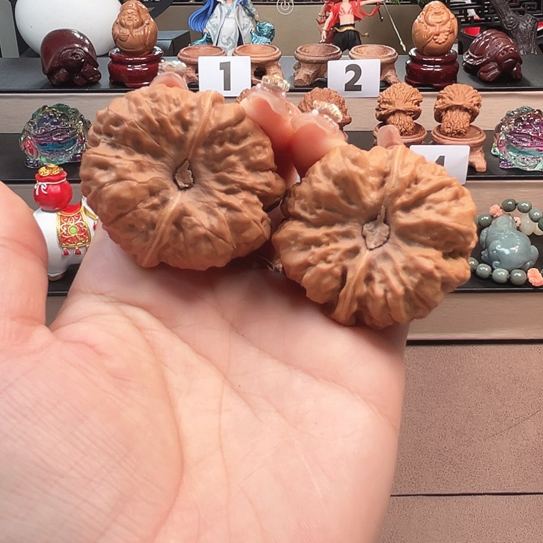 欢***哥核桃41大肚三角蛤蟆头