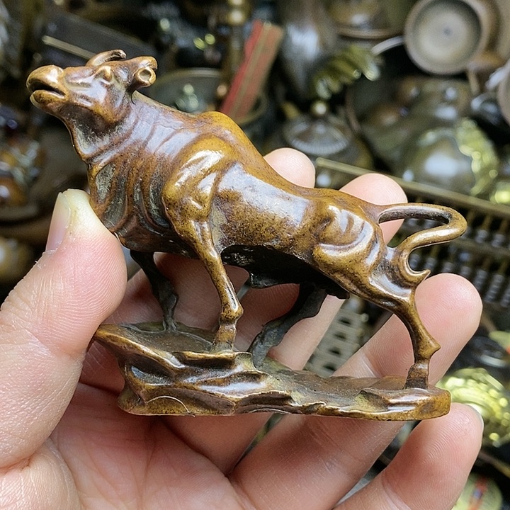 精美铜器，做工精致