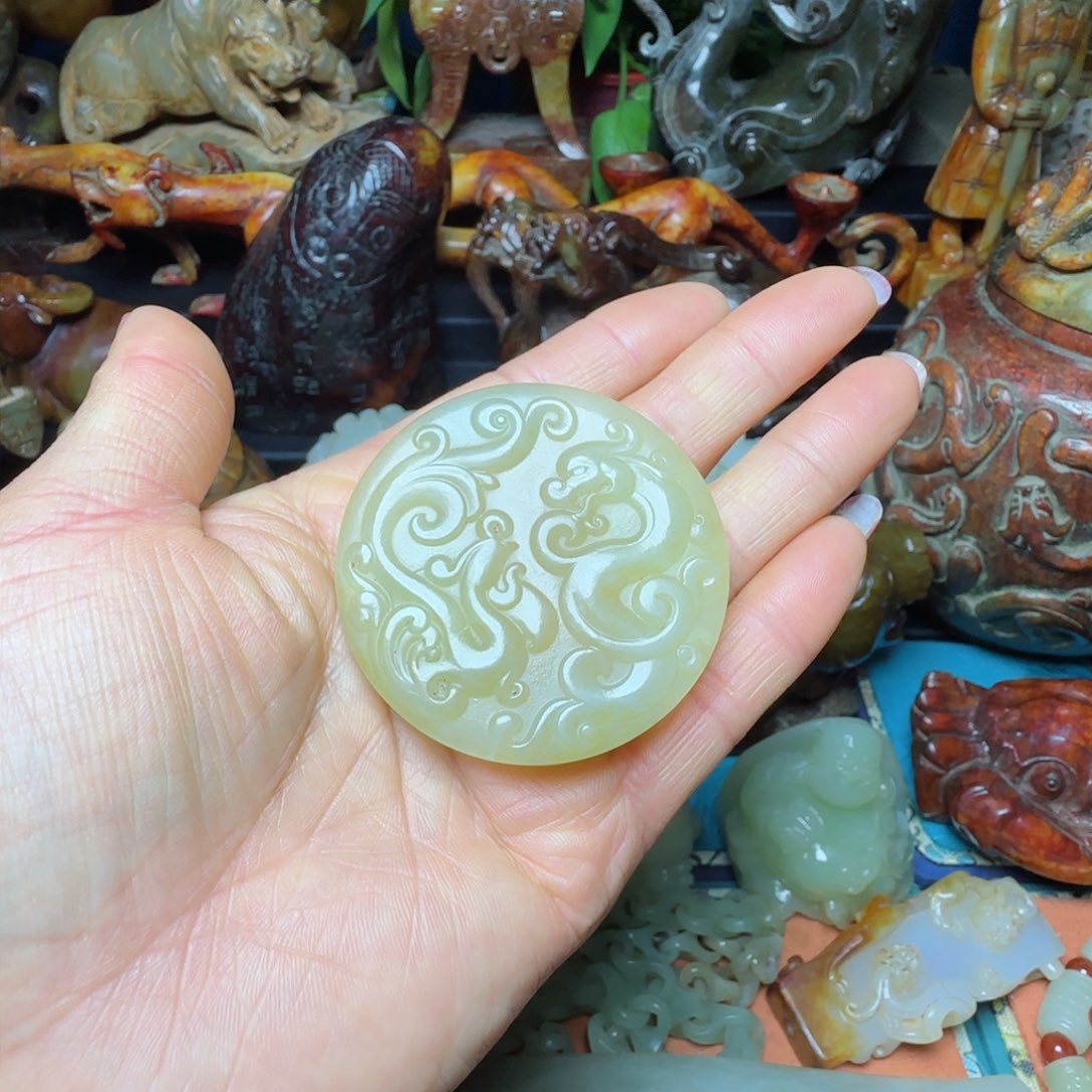 和田玉挂件未镶嵌我****腰