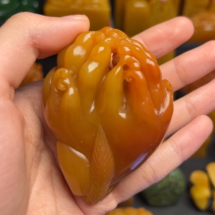 田黄石过*人题材：工艺品