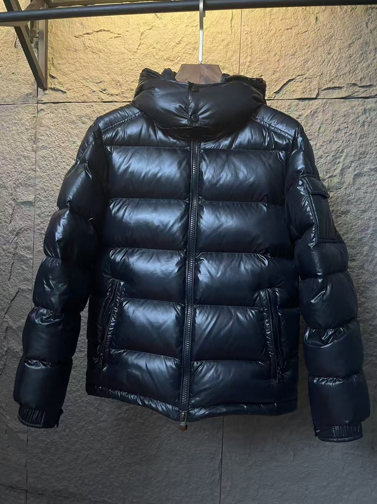 亮面冬季保暖羽绒服男女同款