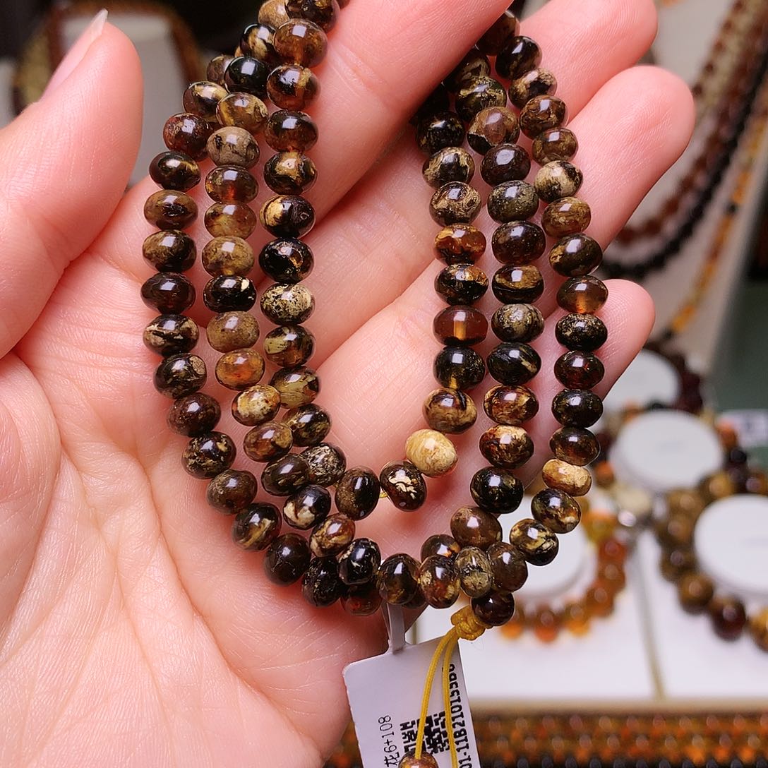 琥珀手链未镶嵌吓***跳琥珀