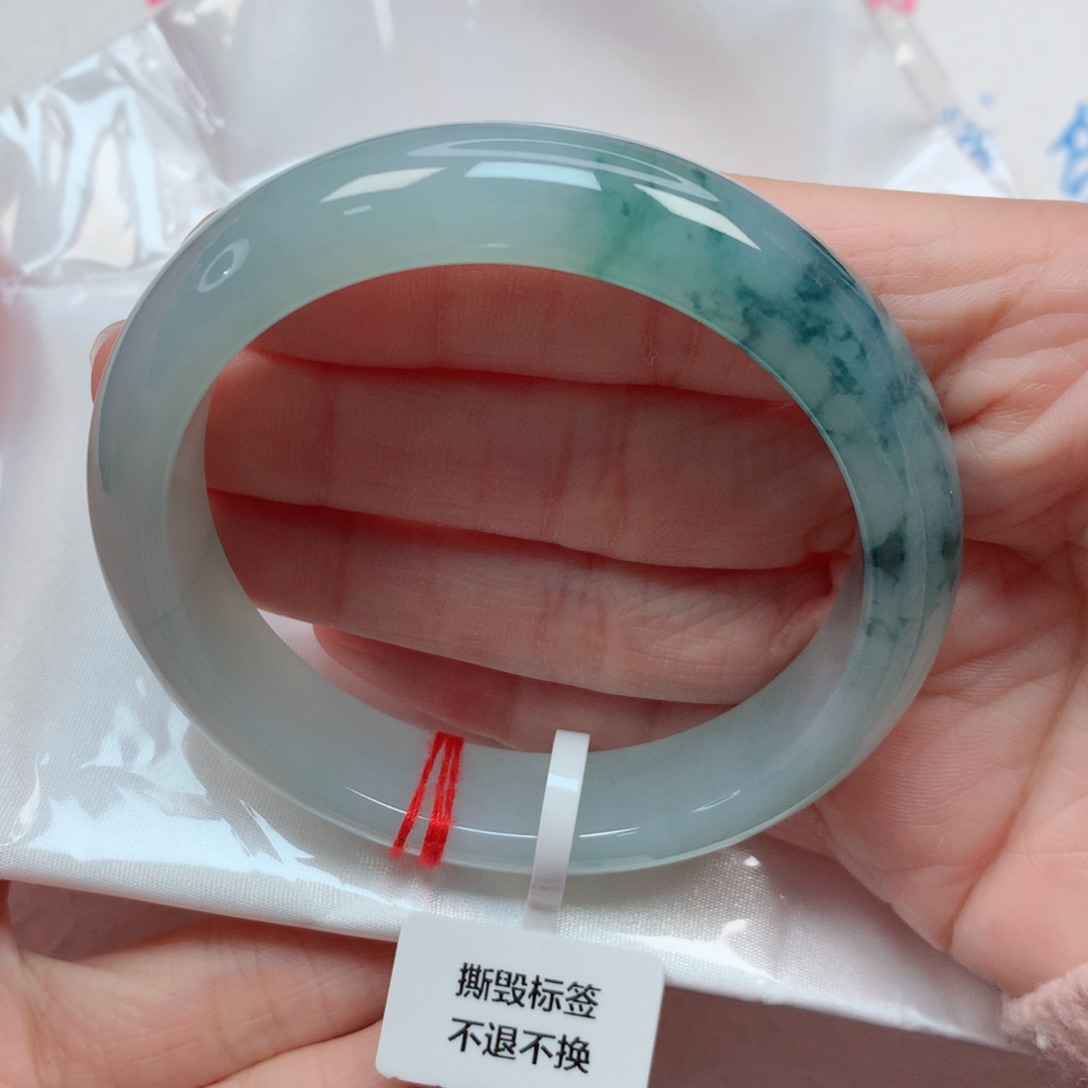 翡翠手镯未镶嵌56.8圈 蓝底飘蓝花 无纹裂推荐