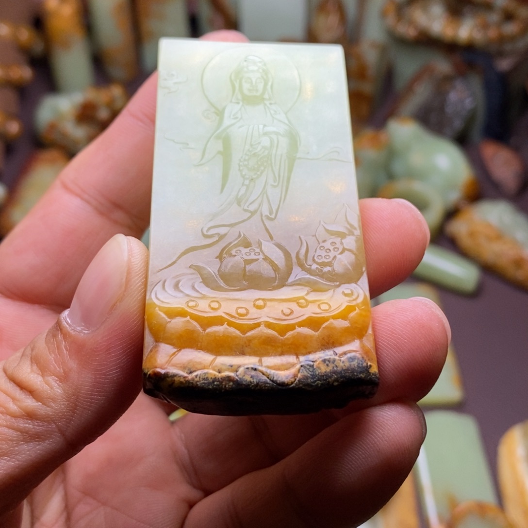 【闪购商品】颈饰未镶嵌岫岩河磨玉（透闪石质玉）梦**影