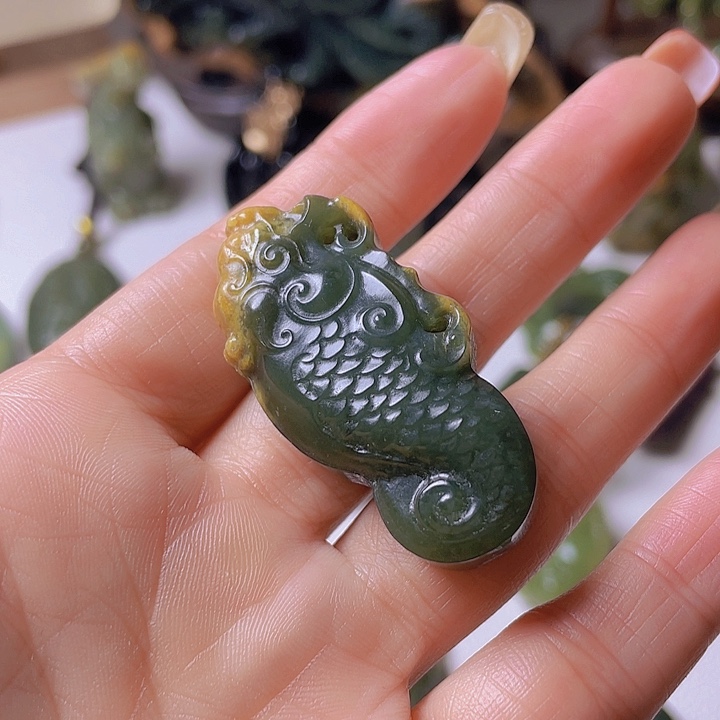 和田玉挂件未镶嵌