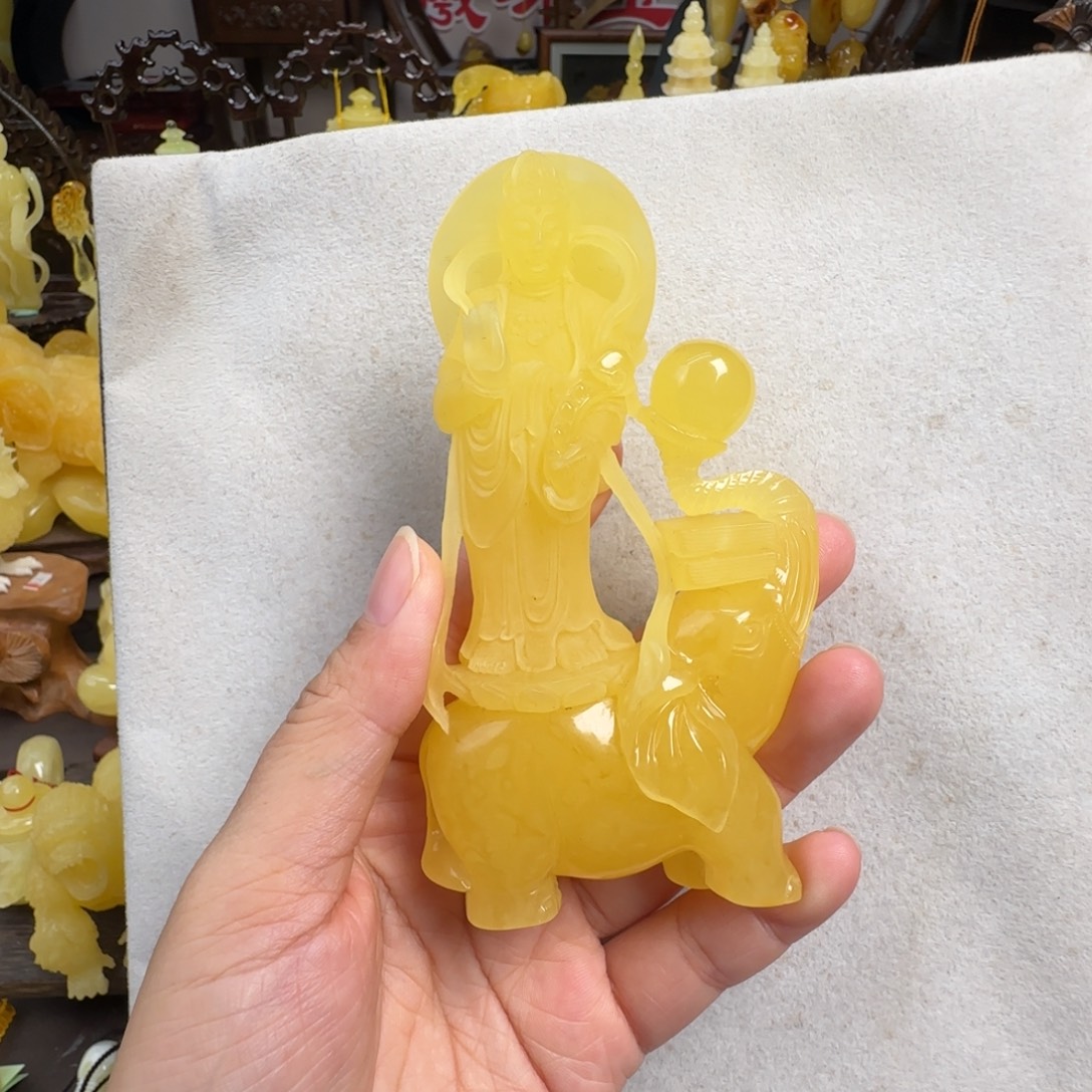 蜜蜡未镶嵌珠宝奇石