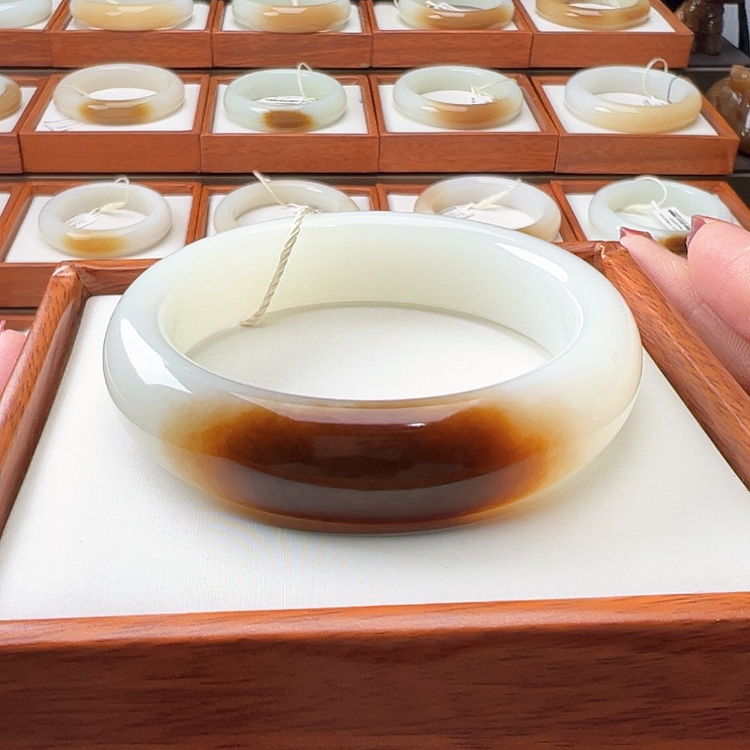 和田玉手镯未镶嵌55