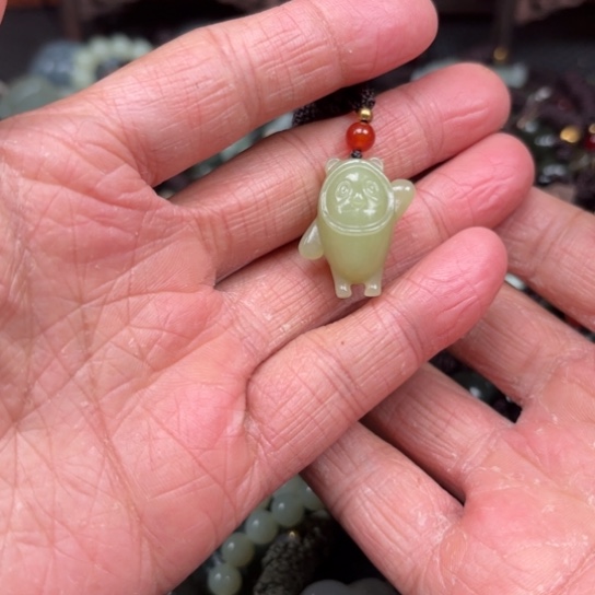 和田玉吊坠未镶嵌