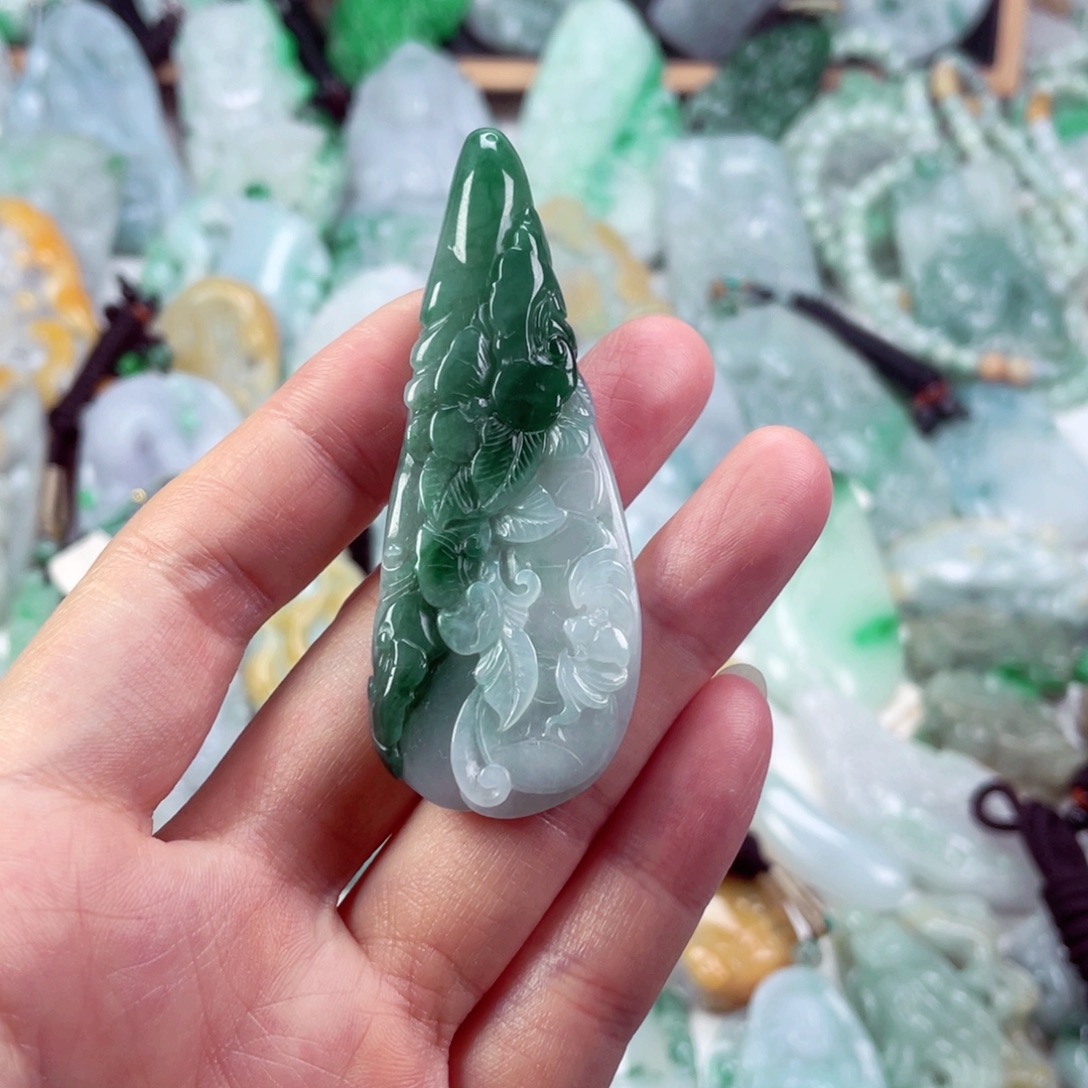 翡翠未镶嵌吊坠(不含链)