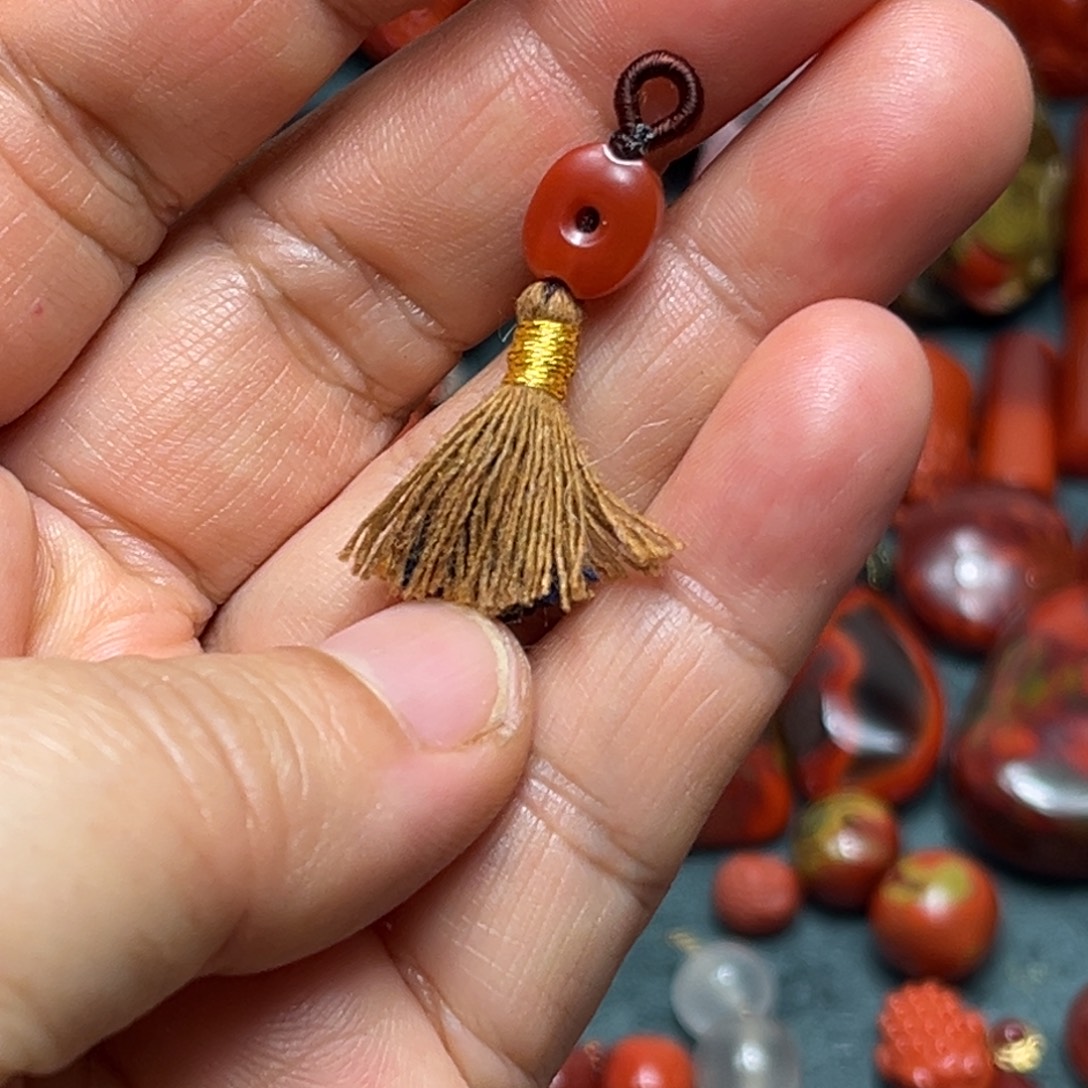 南红玛瑙未镶嵌颈饰