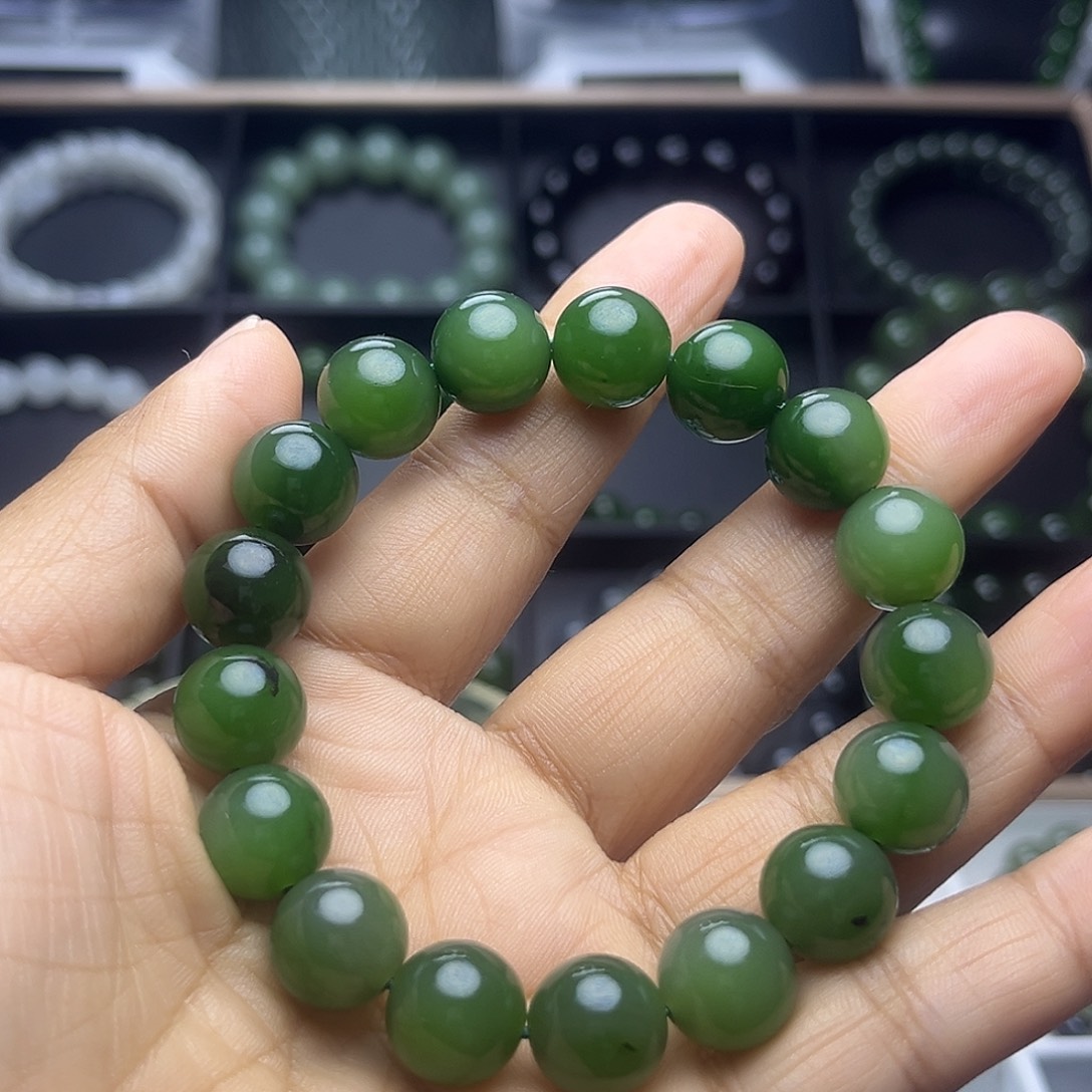 和田玉未镶嵌手串