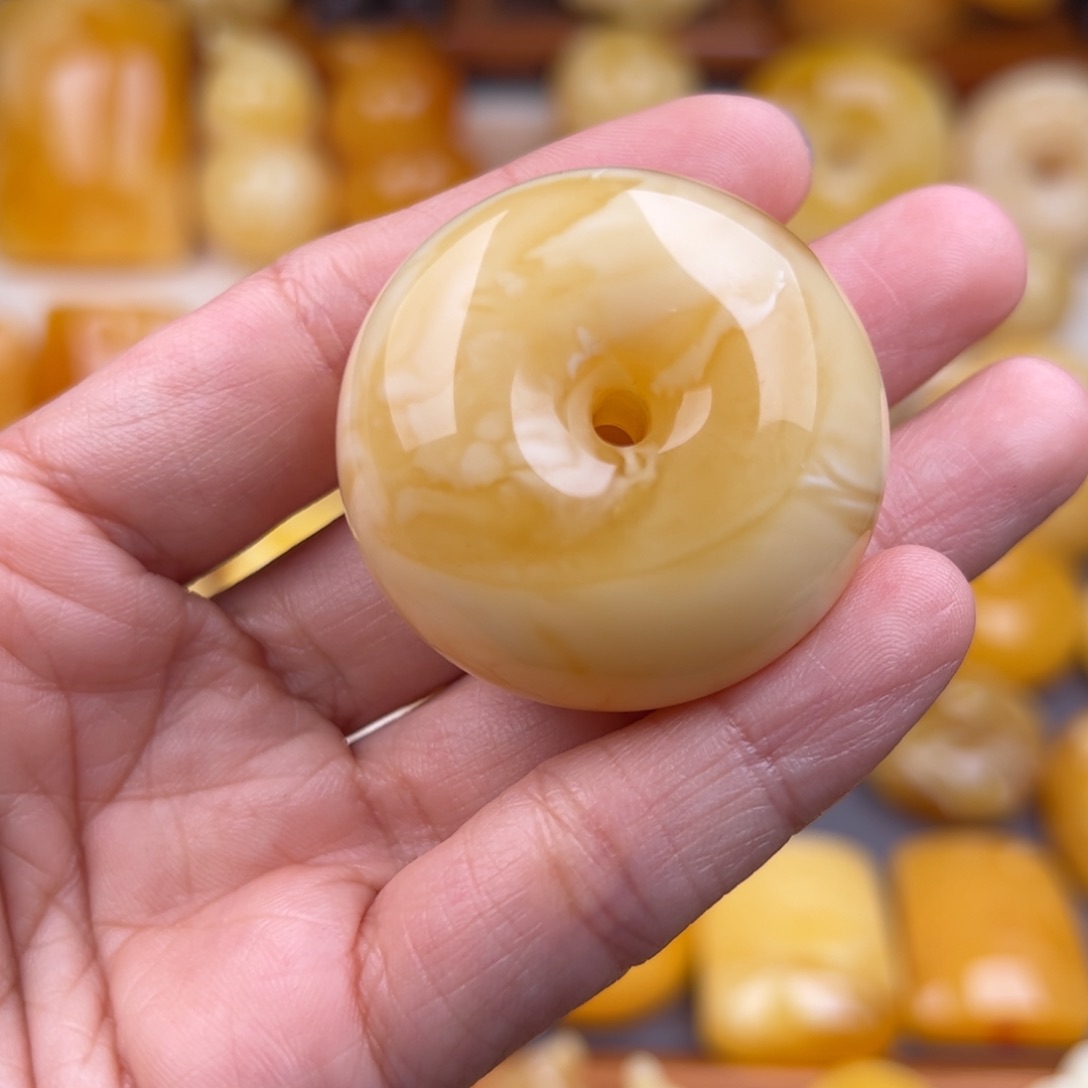 琥珀颈饰未镶嵌纯天然琥珀蜜蜡无优化