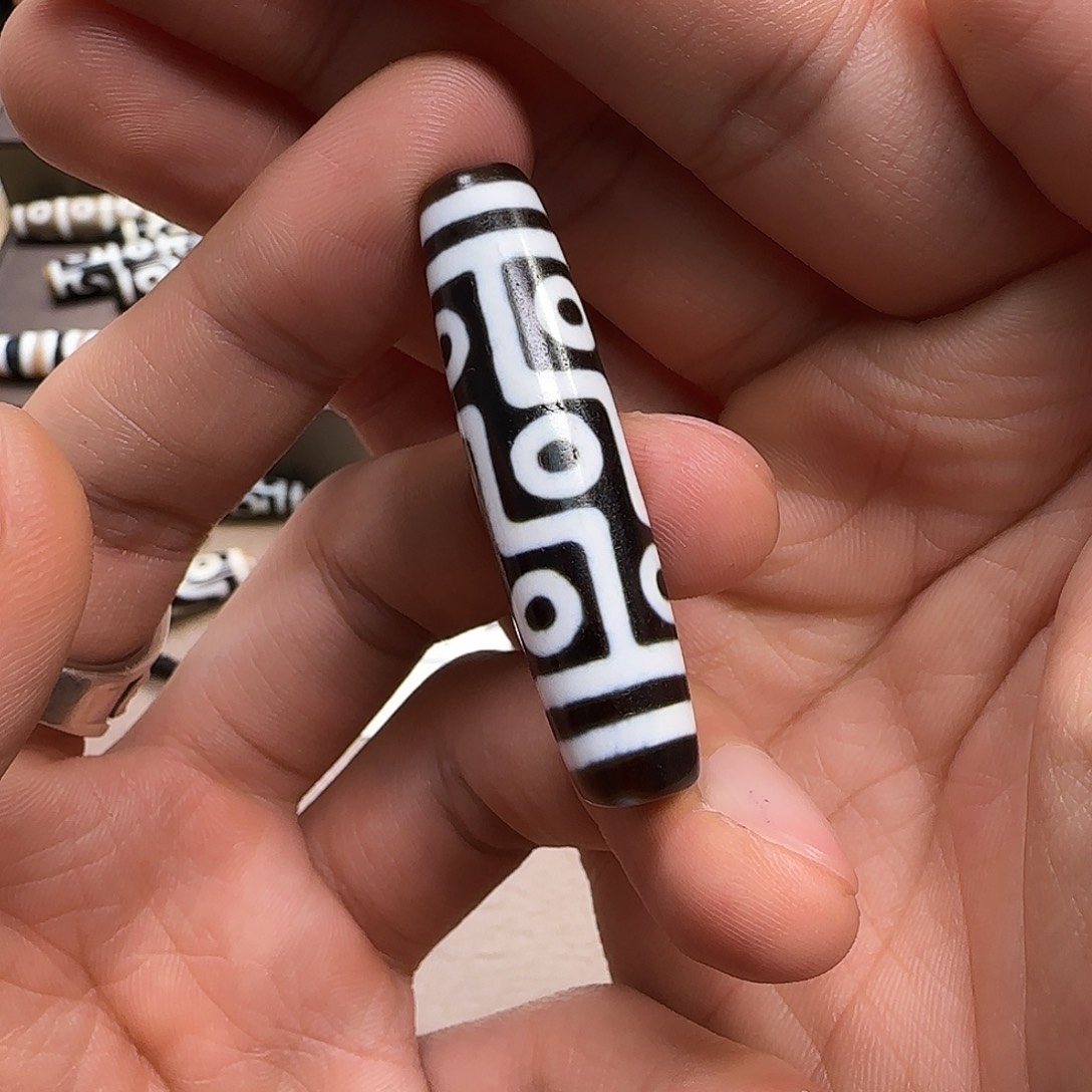 玛瑙/玉髓颈饰未镶嵌安****?