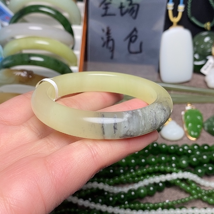 和田玉未镶嵌手镯53 54