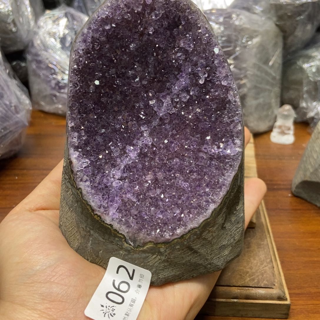 天然水晶摆件未镶嵌水晶