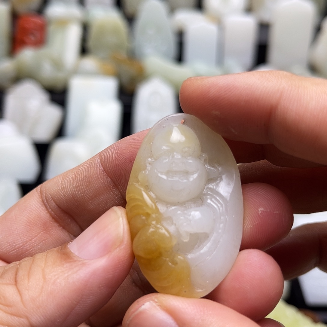 和田玉颈饰未镶嵌