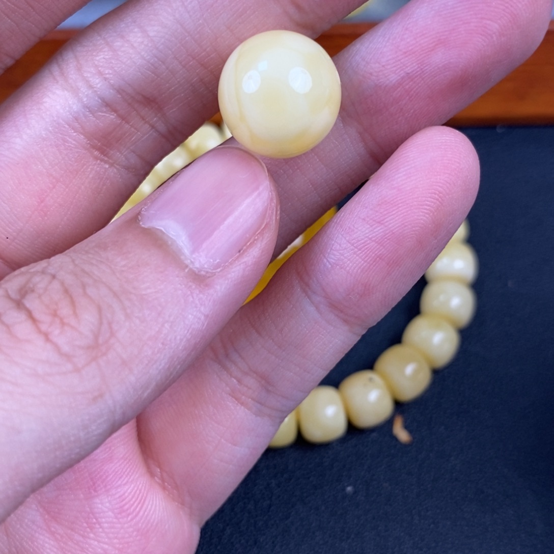 琥珀未镶嵌裸石54