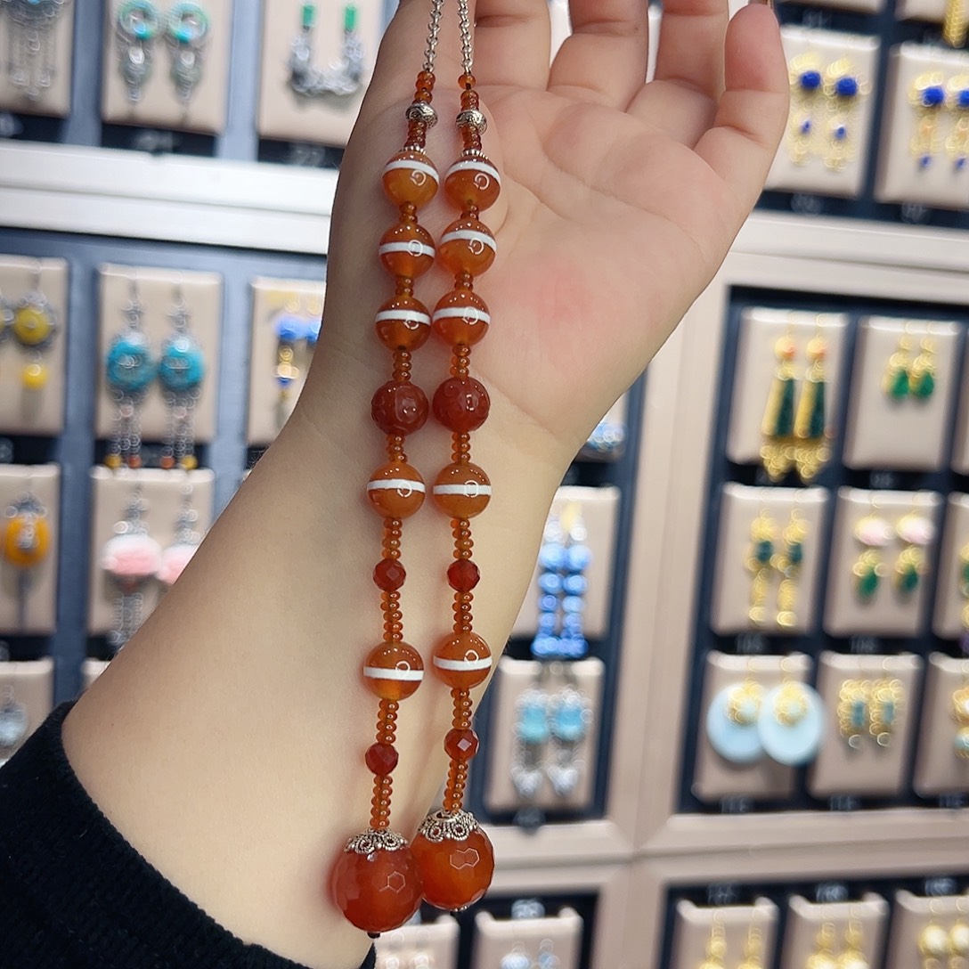 玛瑙未镶嵌挂件耳环