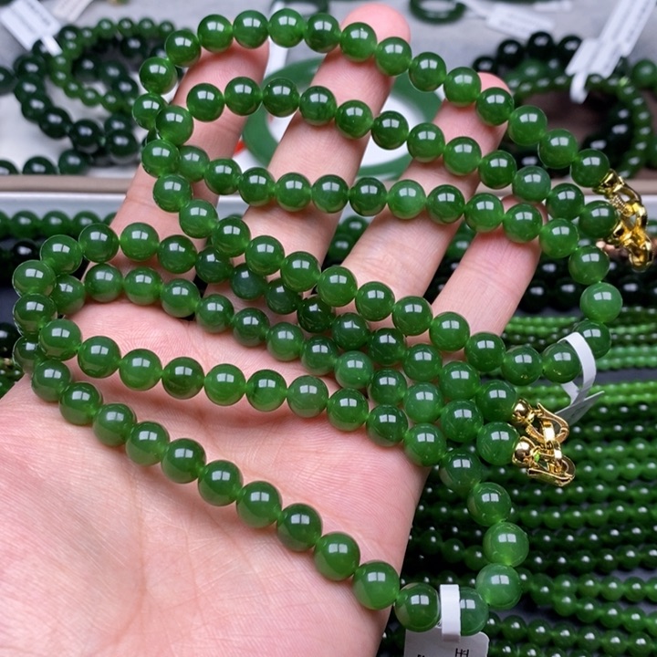 项链未镶嵌和田玉（碧玉）毕*