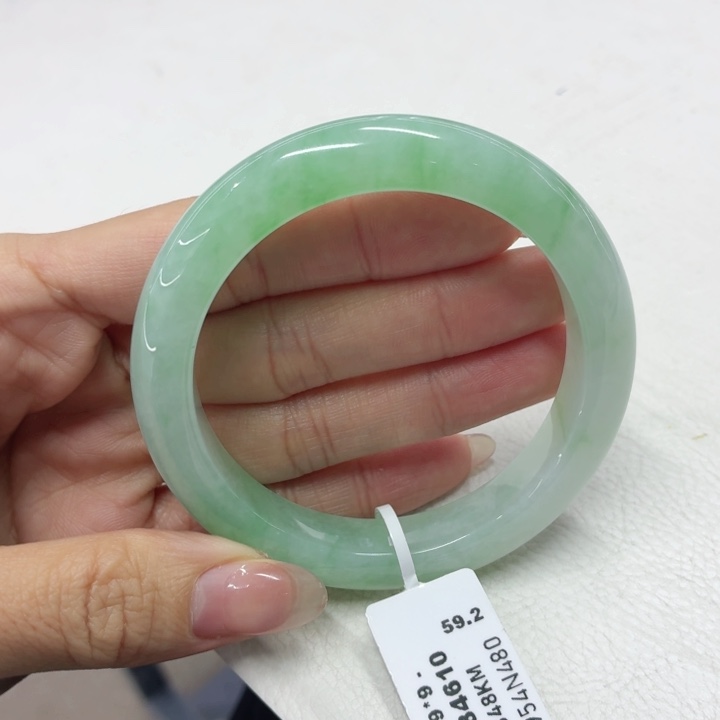翡翠未镶嵌手镯55.7满绿