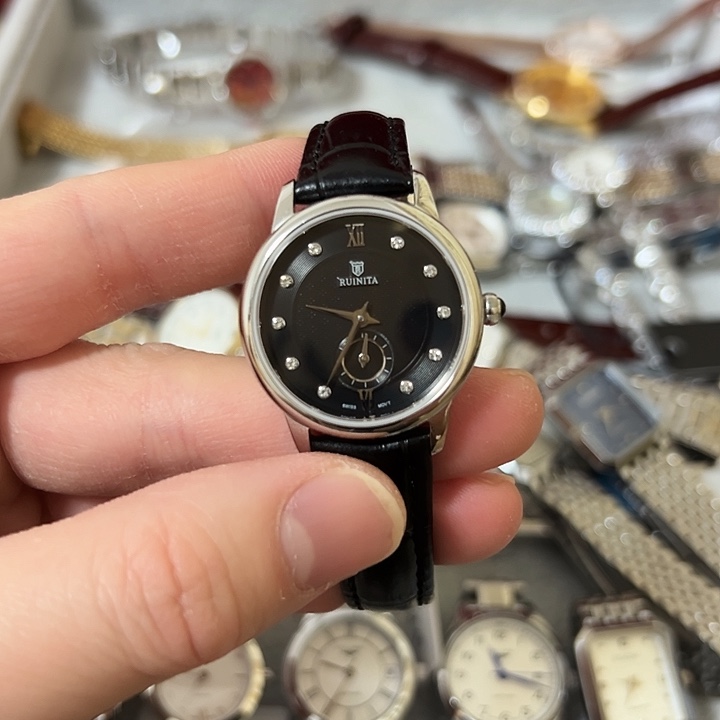 @***尘钢牛皮（革）钢石英机芯