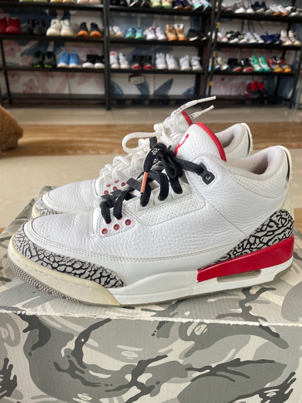 95新 maje 右鞋开缝 43码275/Air Jordan 3 潮流休闲鞋