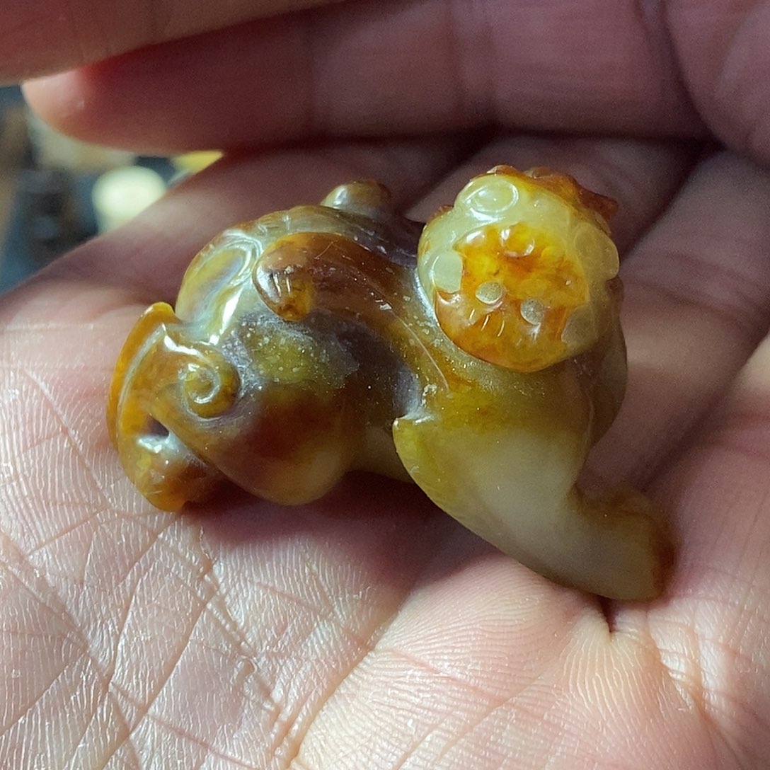 和田玉（糖玉）挂件未镶嵌