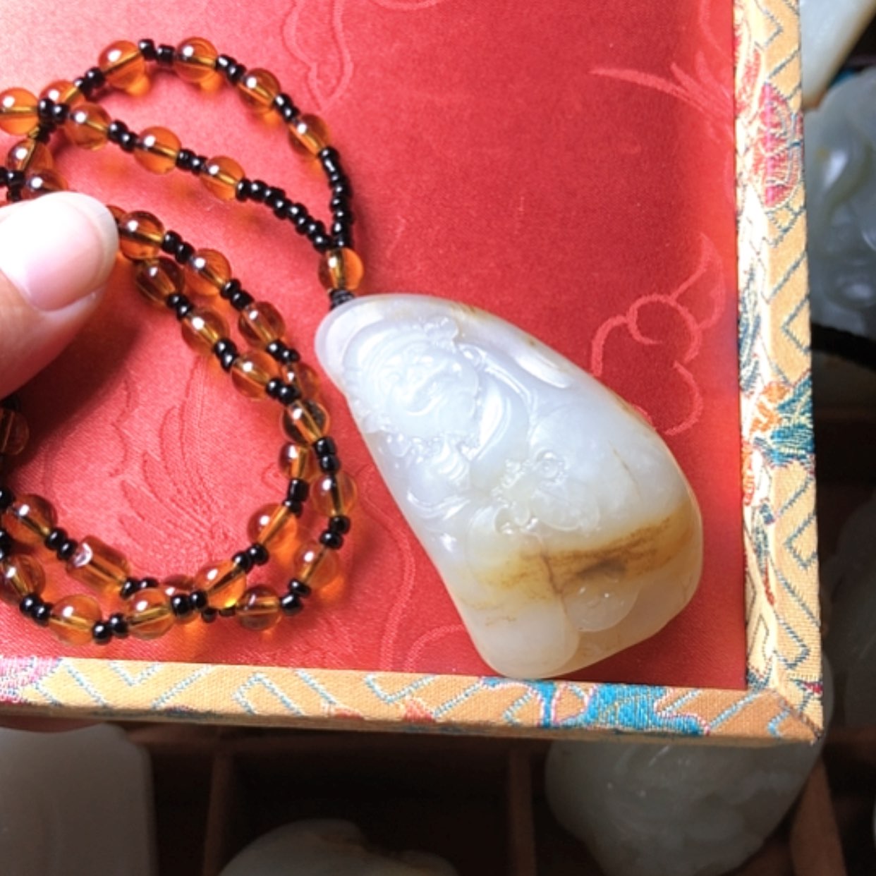 【闪购商品】颈饰未镶嵌和田玉雾**途