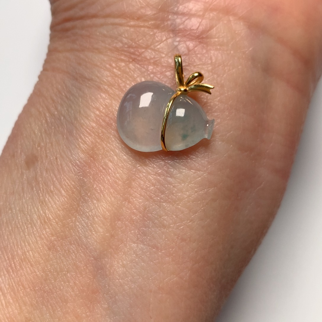 翡翠颈饰18K金镶嵌南****?葫