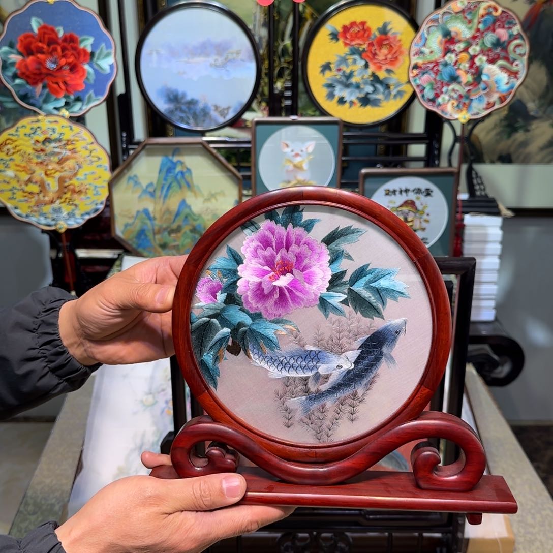 刺绣刺绣工艺精湛