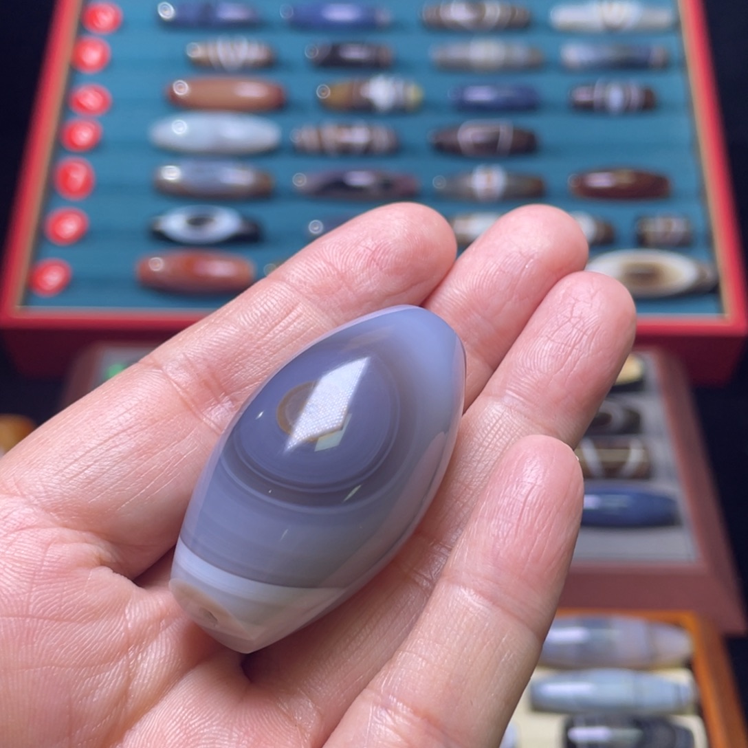 巴***鑫玛瑙/玉髓未镶嵌珠宝半成品