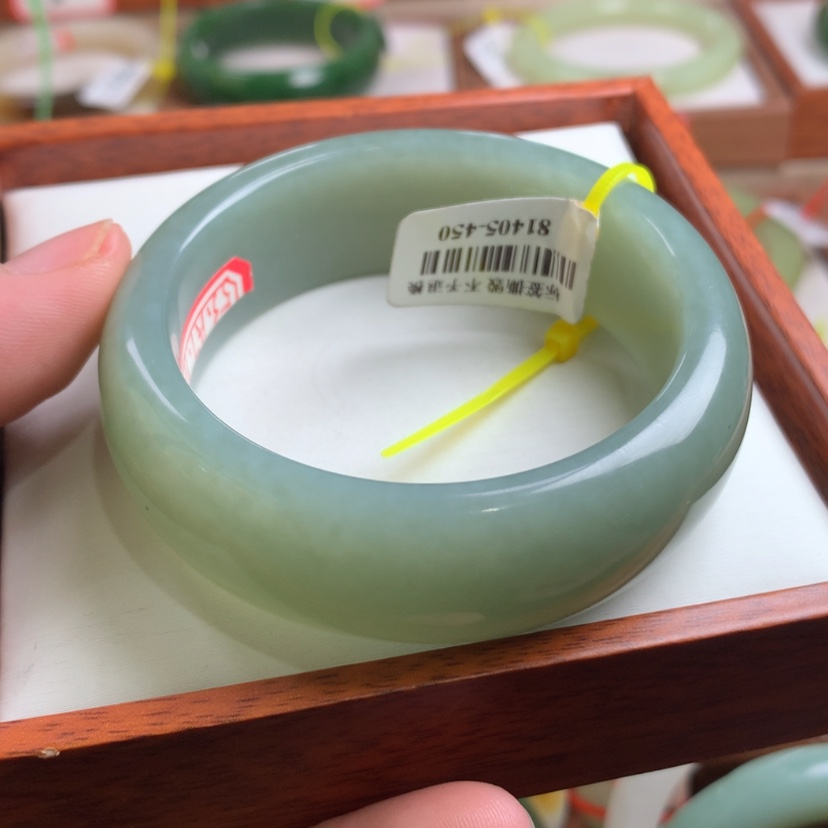 【闪购商品】和田玉手镯未镶嵌