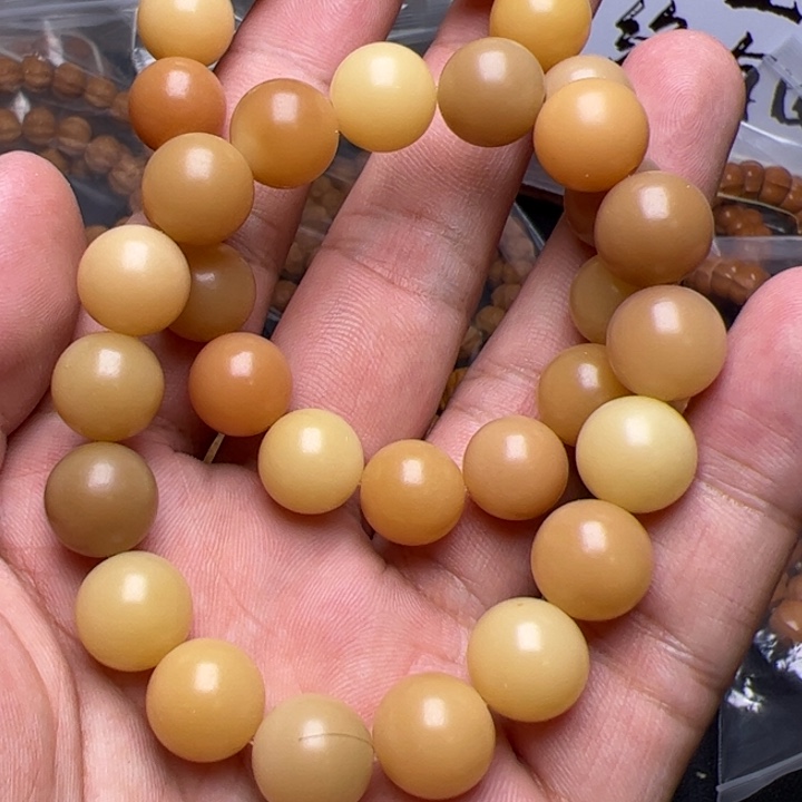 云***崖猴头核桃吊坠本届