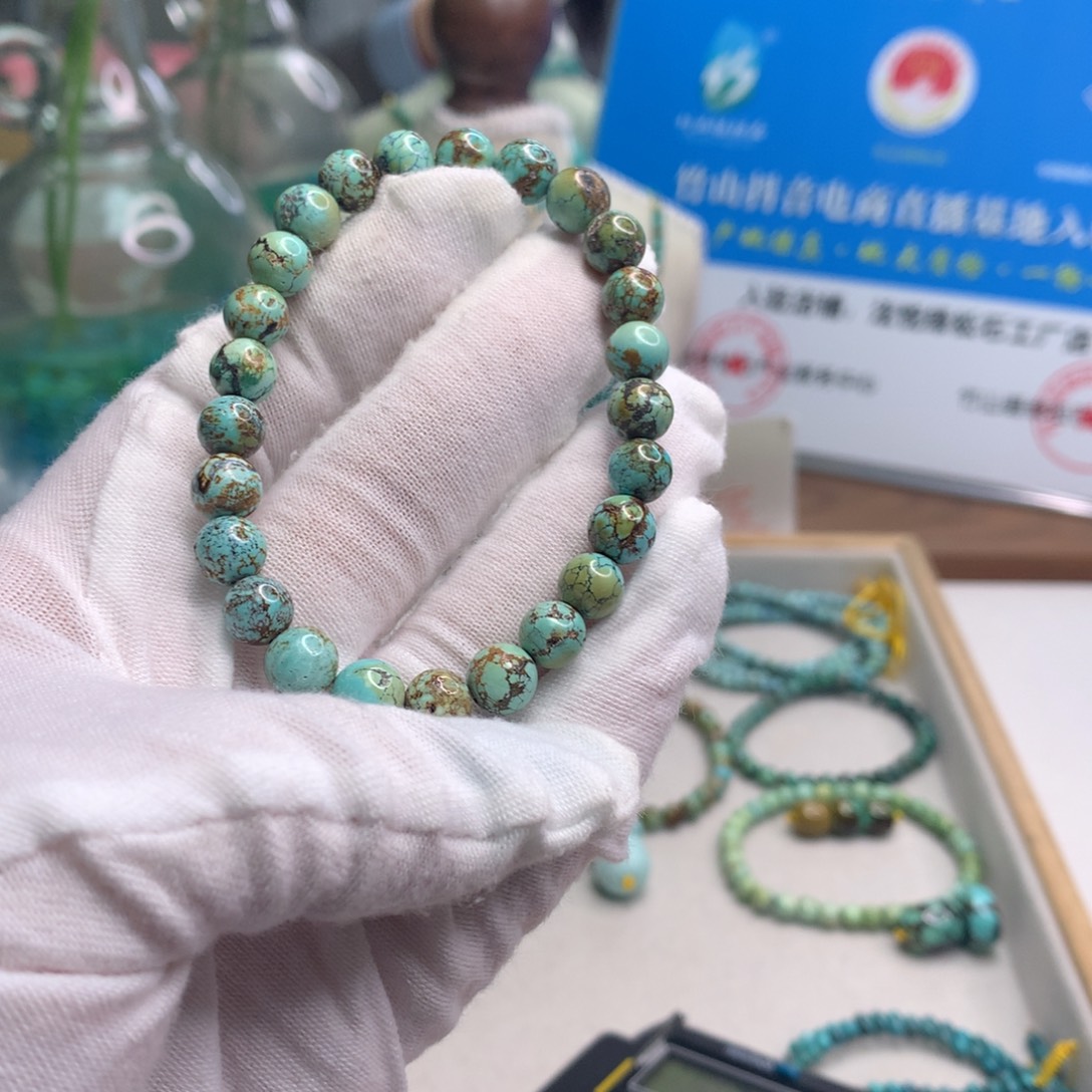 绿松石未镶嵌饰品