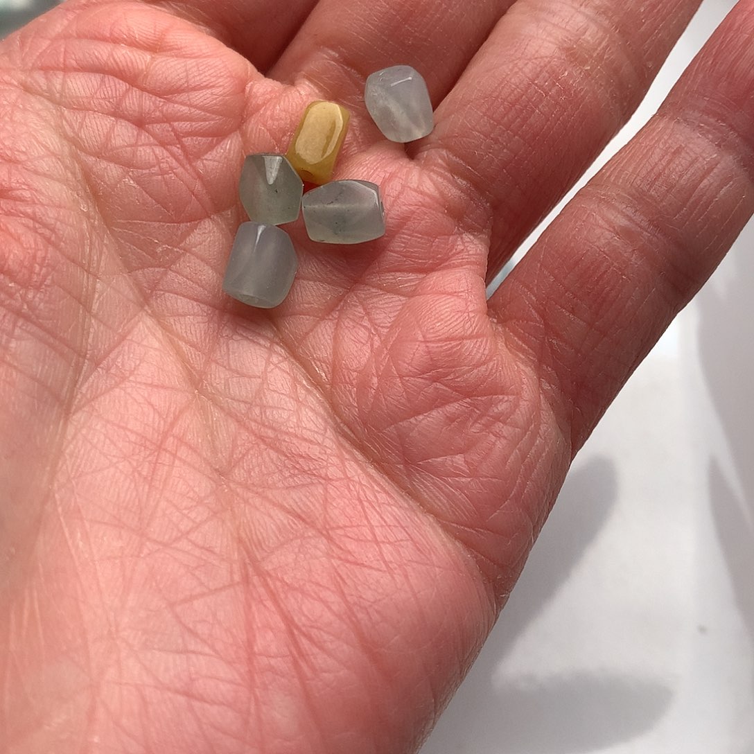 翡翠颈饰未镶嵌@**?珠子