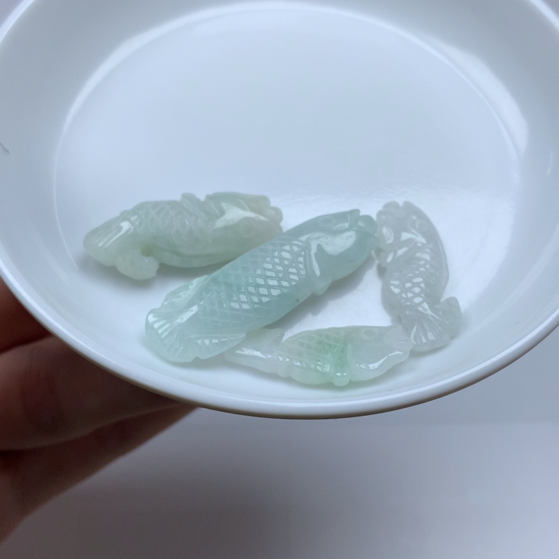 翡翠颈饰未镶嵌鱼 