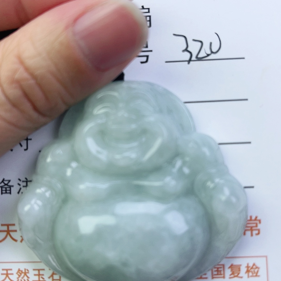 翡翠颈饰未镶嵌佛公