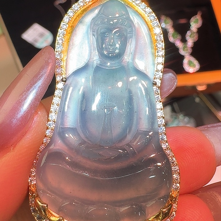 翡翠颈饰未镶嵌天然翡翠A货观音