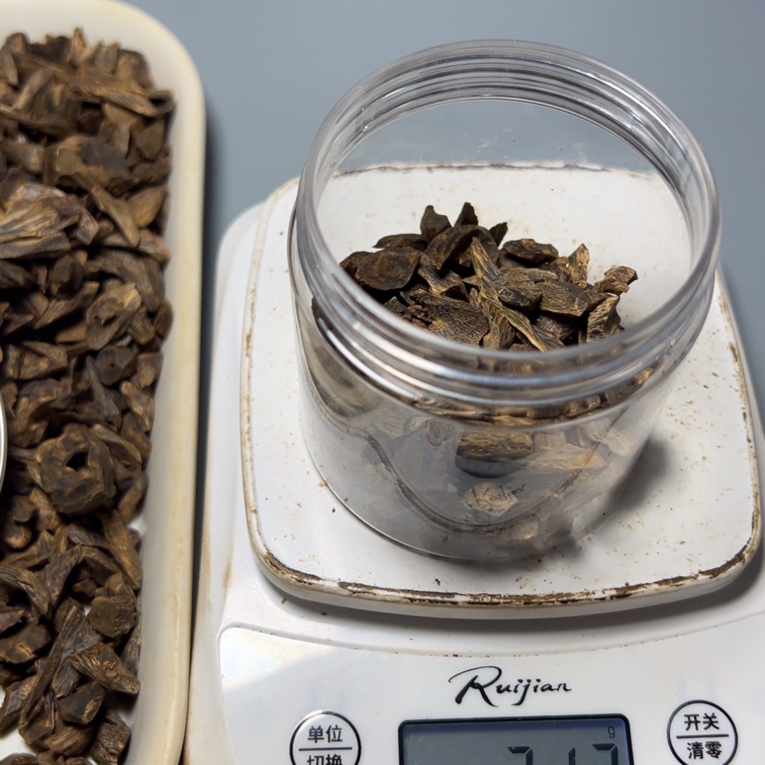 同***路树脂制品海南张勺子沉水树丁留疤料31g