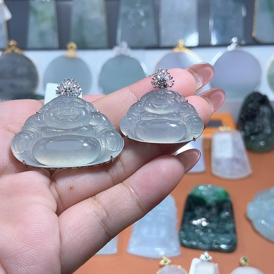 辞***源吊坠(不含链)18K金镶嵌翡翠