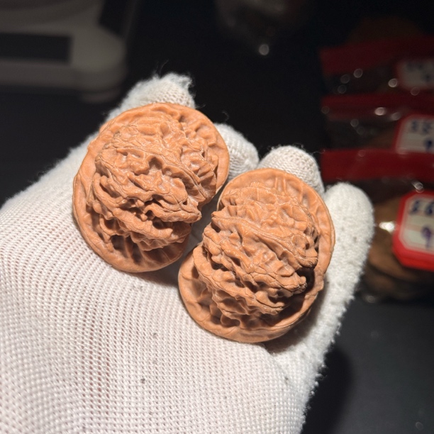 926全品无修矮桩宫灯狮子头文玩核桃精品对尺寸:边42肚39高32