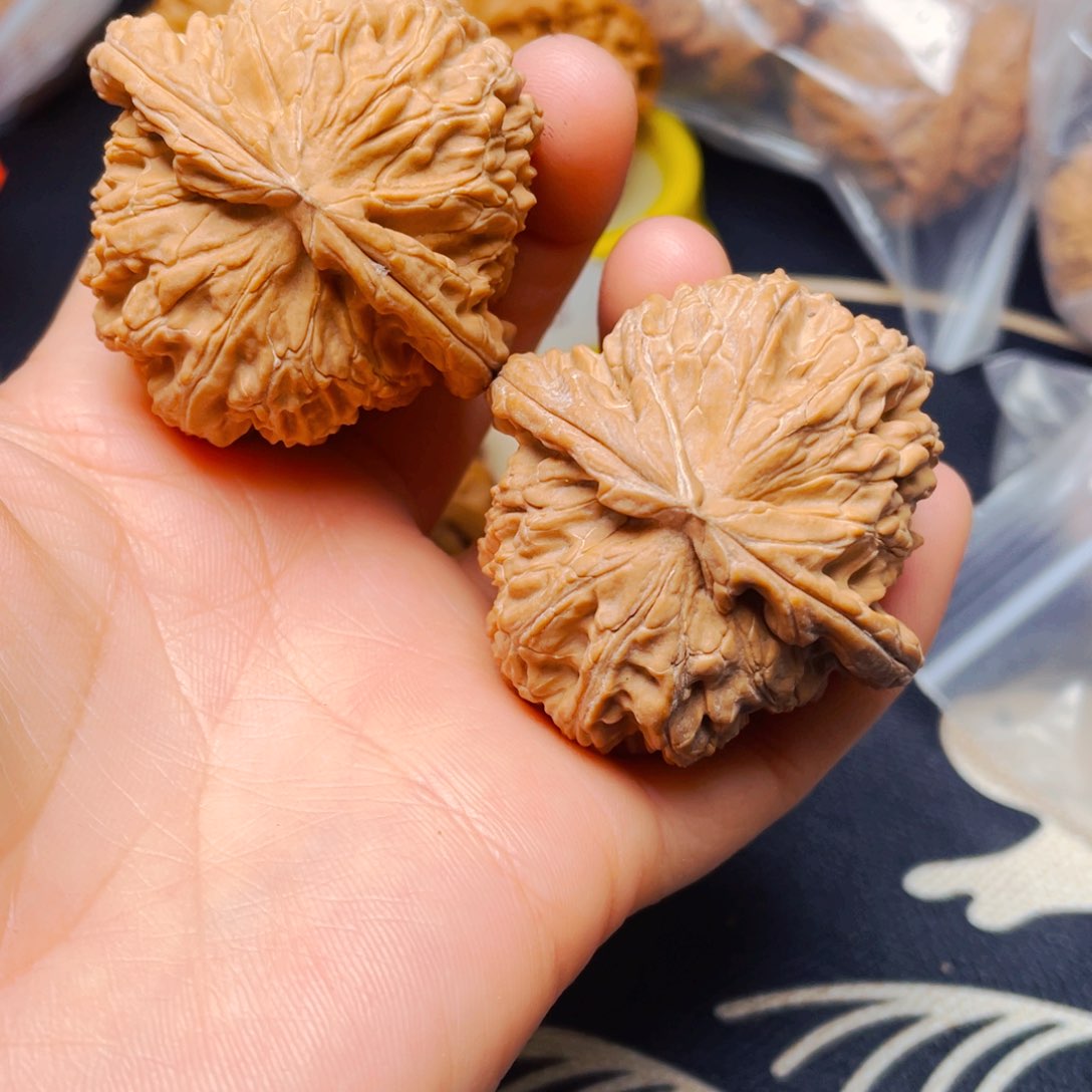 吊坠文玩核桃随*-闷白一对