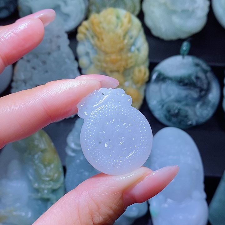 定制翡翠未镶嵌翡翠