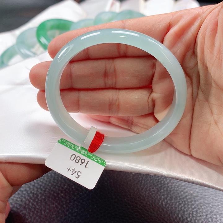 翡翠手镯未镶嵌54545455555