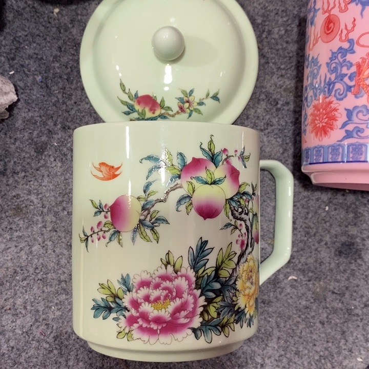 摆件瓷绿稀土寿桃牡丹办公杯